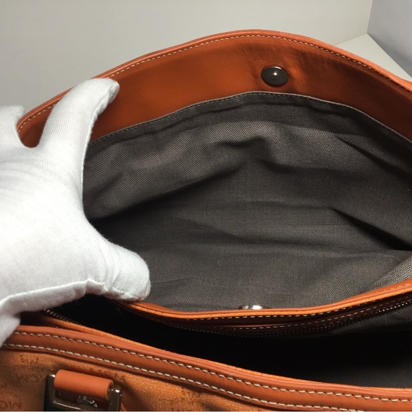 MCM Women's Leather Tote Triple Compartment Handbag - Picture 14 of 16